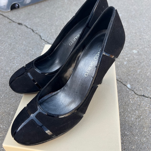 Black shoes - Picture 1 of 6